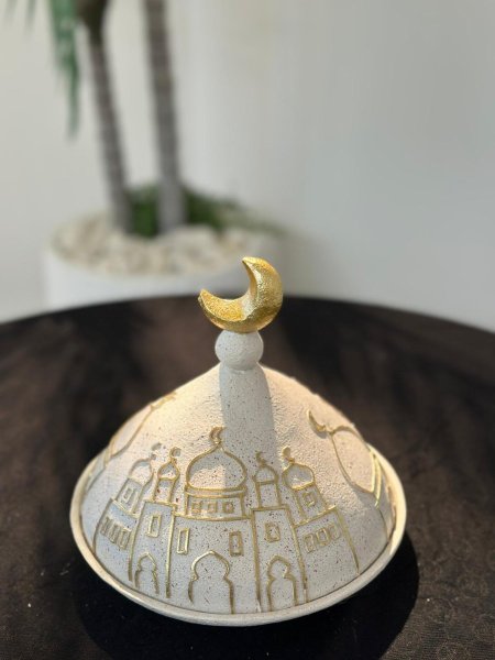 مضايف رمضان هلال مع غطاء